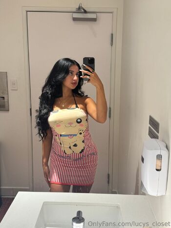 Lucy Garci / lucys_closet nude photo #26