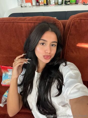 Lucy Garci / lucys_closet nude photo #38