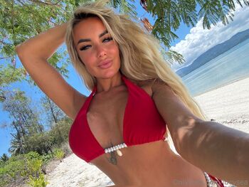 LucySea VIP 1 blonde on OF / lucysea nude photo #11