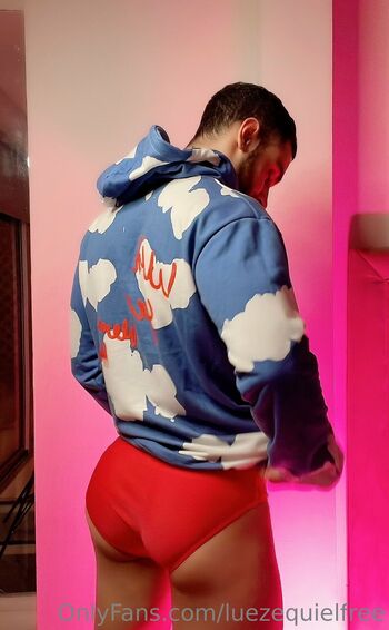 Lucas Ezequie / luezequielfree nude photo #2