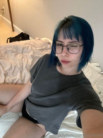 Lu / lui.stormf nude photo #8