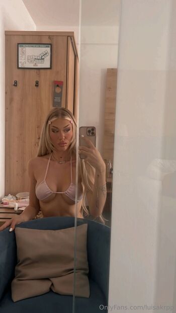 LUISA - your favorite hoe / luisakrpp nude photo #12