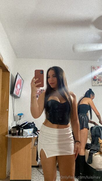 lil / luisinav nude photo #11