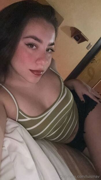 lil / luisinav nude photo #21