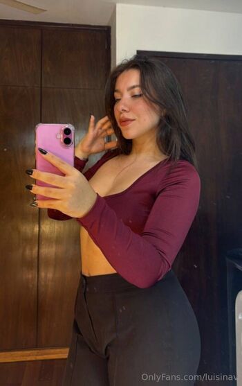 lil / luisinav nude photo #22