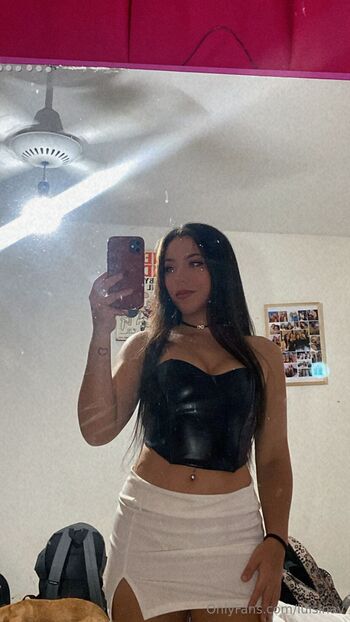 lil / luisinav nude photo #37