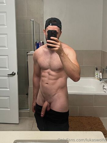 Lukas Wolf / lukaswolfe nude photo #1