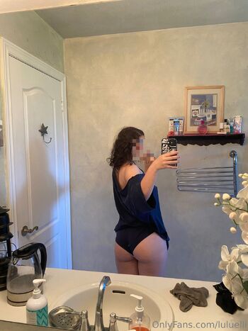 Luc / luluelli nude photo #2