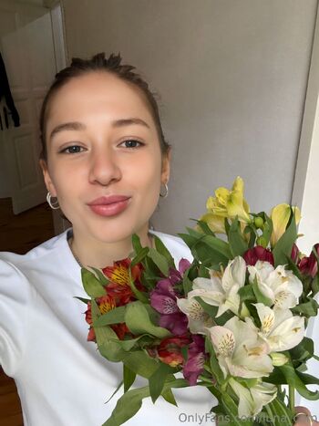 Lun / luna_com nude photo #6