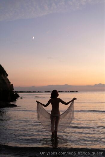 LunaFreddaQuee / luna_fredda_queen nude photo #13