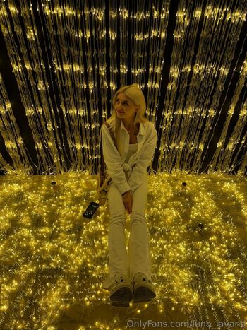 𝐋𝐮𝐧𝐚 𝐋𝐚𝐯𝐚𝐧𝐝 / luna_lavand nude photo #33