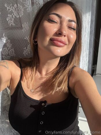 Lunaaur / lunaaura_home nude photo #6