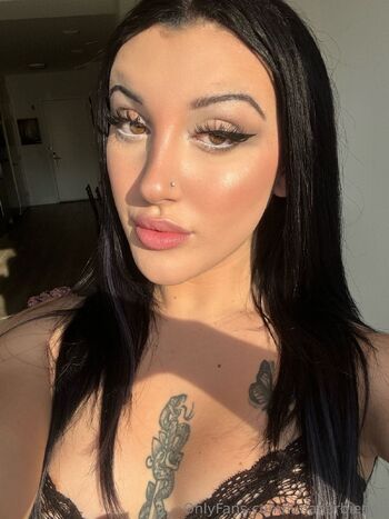 Luna Mar / lunabarbiedoll nude photo #3