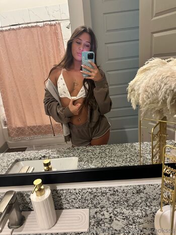 luna / lunabrooksss nude photo #21