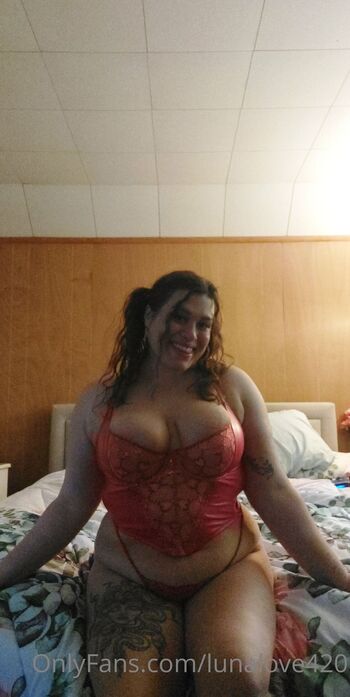 Lun / lunalove420 nude photo #4