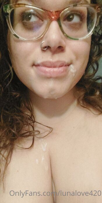 Lun / lunalove420 nude photo #8