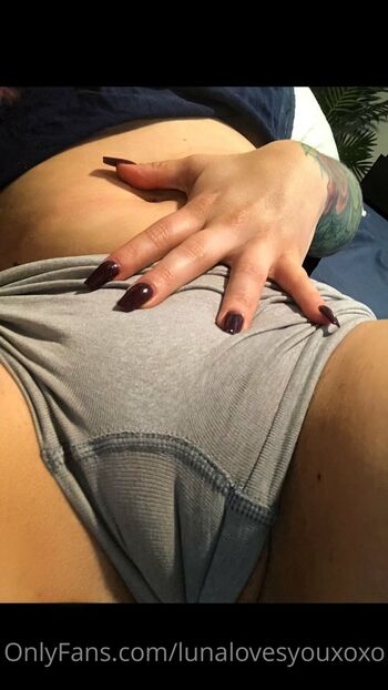 Luna Santiag / lunalovesyouxoxo nude photo #29