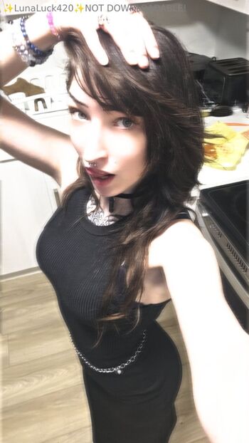 𝕲𝖔𝖉𝖉𝖊𝖘𝖘 𝕷𝖚𝖓𝖆 / lunaluck420 nude photo #6