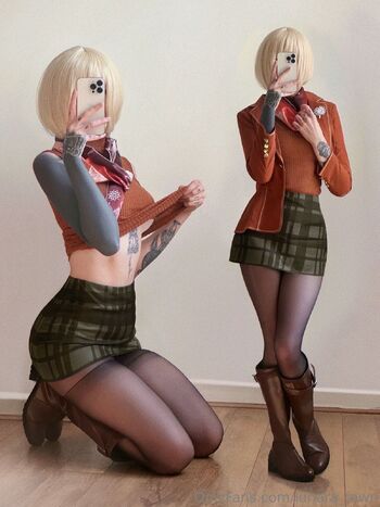 luna / lunara_fawn nude photo #5