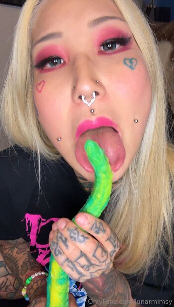 Mimsy / lunarmimsy nude photo #30