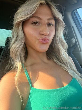 Luna / lunasmithx nude photo #13