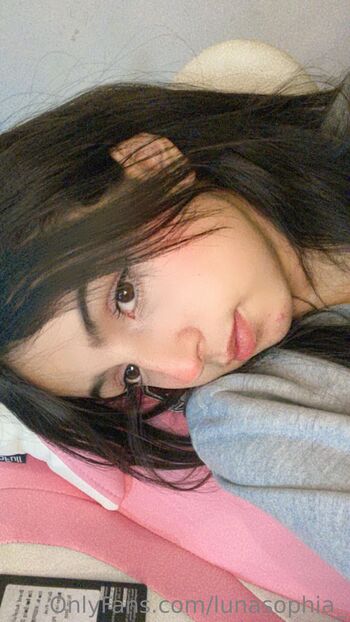 18yo Luna Sophia / lunasophia_ nude photo #4