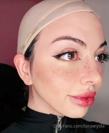 Luna / lunawylde nude photo #15