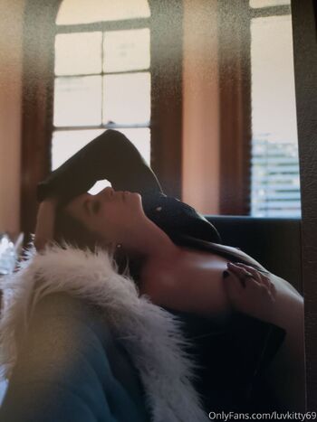 Luvkitty6 / luvkitty69 nude photo #26