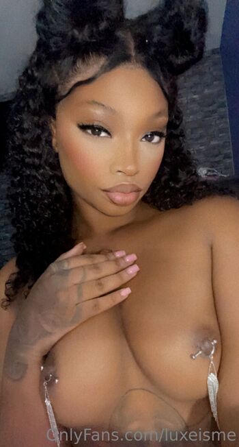 Famouslux / luxeisme nude photo #13