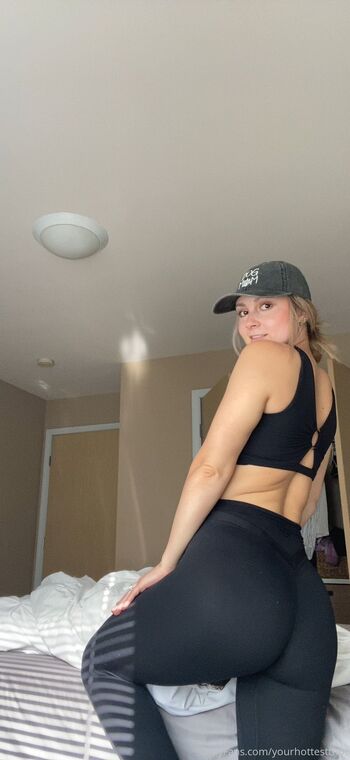 Lana Lux / luxewithlana nude photo #14