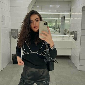 Jenny / luxuryjenny nude photo #16