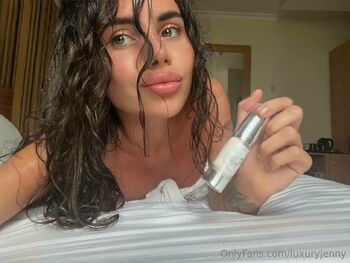 Jenny / luxuryjenny nude photo #17