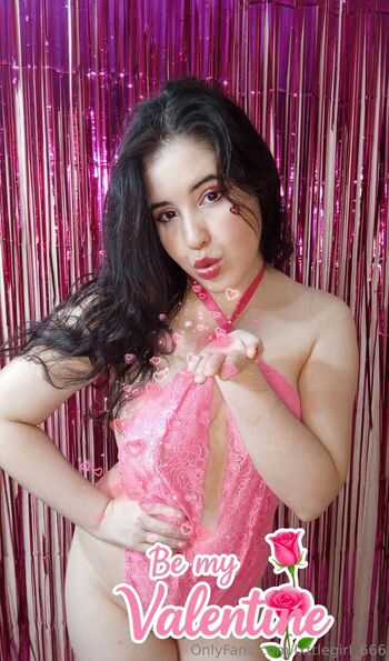 Naive girl / lxttlegirl_666 nude photo #22