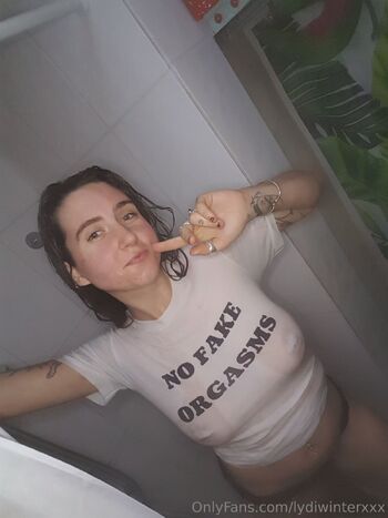 Lydi Winter - Your Hairy Queen / lydiwinterxxx nude photo #2