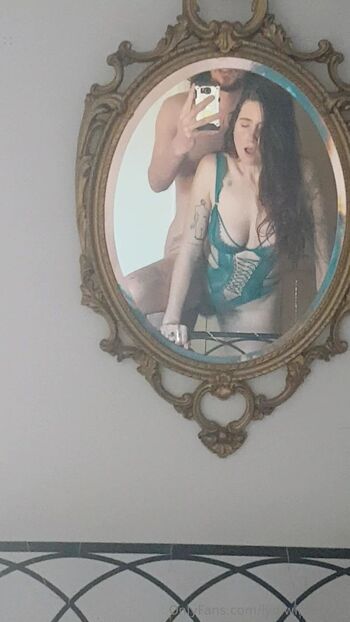 Lydi Winter - Your Hairy Queen / lydiwinterxxx nude photo #3