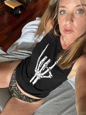 Lyri / lyric_in_my_head nude photo #7