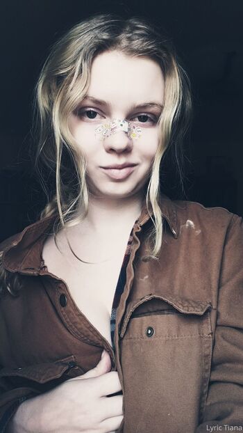 Lyric Tiana Top Creator / lyrictiana nude photo #34