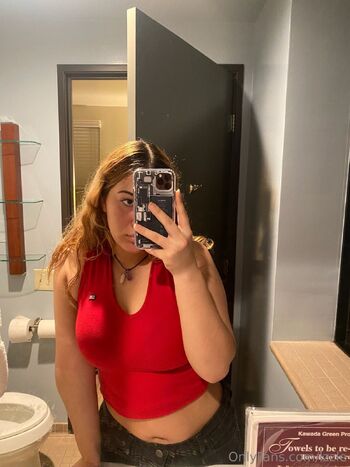 izzi / lzzle / luvfrut nude photo #33