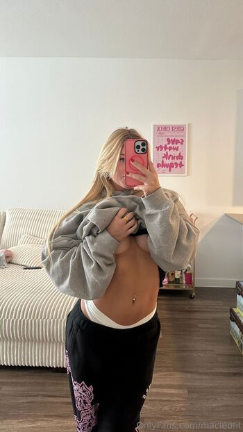 Maci / maciebfit nude photo #5