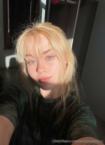 Macie / maciehayes nude photo #3