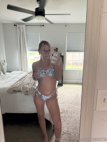 Macie / maciehayes nude photo #8