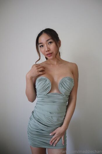 Maddie / maddiechan nude photo #26