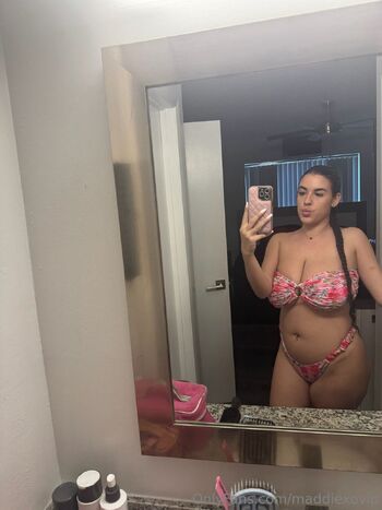 Maddie Rae / maddiexovip nude photo #20