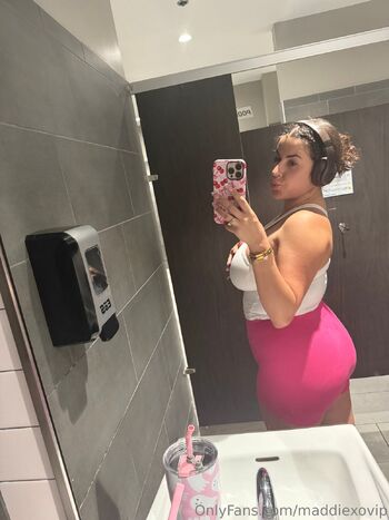 Maddie Rae / maddiexovip nude photo #25