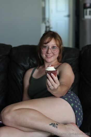 MaddiKitt / maddikitti nude photo #10