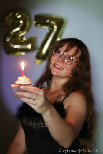 MaddiKitt / maddikitti nude photo #12