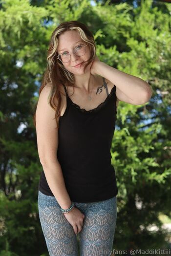 MaddiKitt / maddikitti nude photo #38