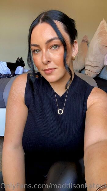 Maddison-Kate / maddisonkateukx nude photo #3