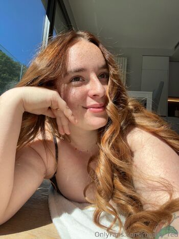 VIDEOCALL EXPERT BEST CUSTOMS SEXTIN / maddy_red nude photo #10