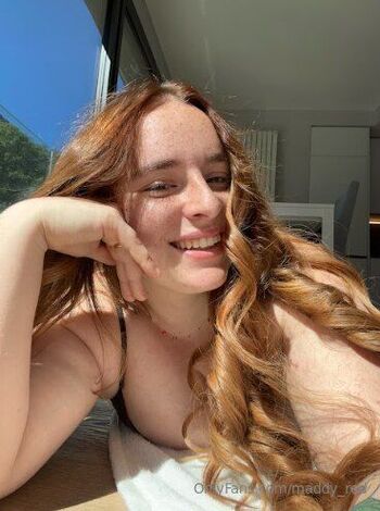 VIDEOCALL EXPERT BEST CUSTOMS SEXTIN / maddy_red nude photo #12